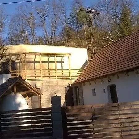 Zempleni Pitvaros Piheno Gasthuis 3*