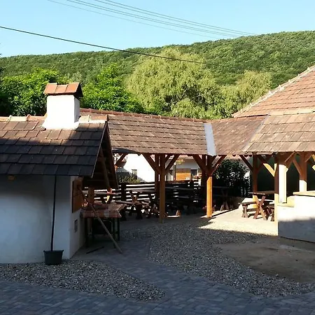 Affittacamere Zempléni Pitvaros Pihenő