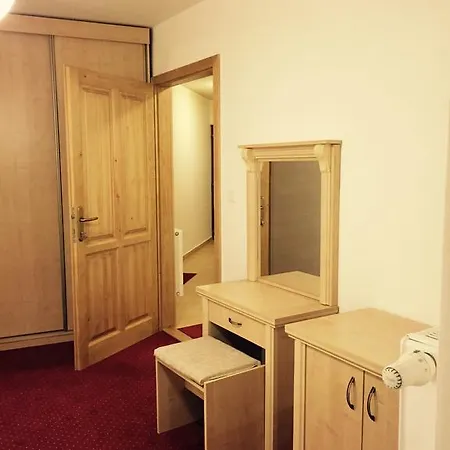 Zempleni Pitvaros Piheno 3*